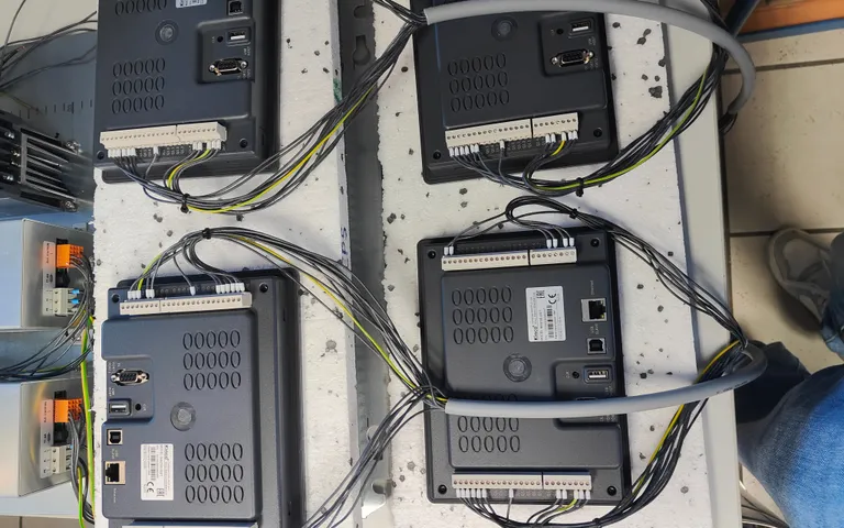Wiring behind installed HMI panels